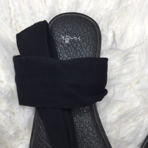 Sanuk Sling Sandals - Picture 3 of 6